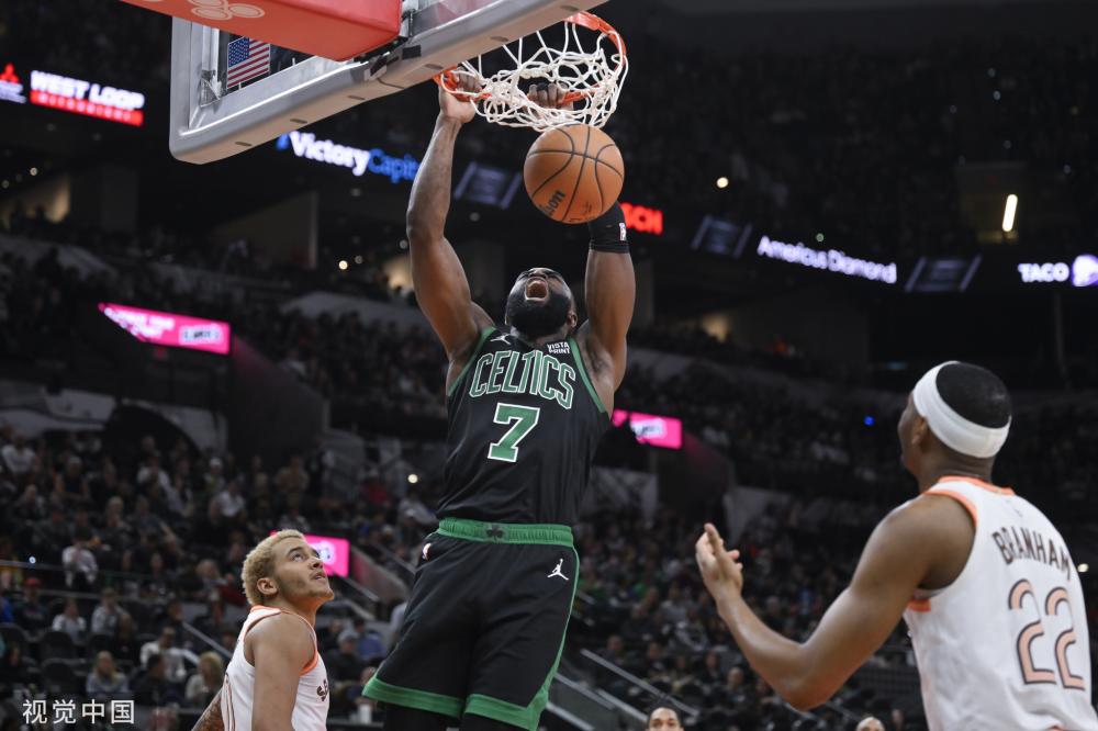 替补出场破门，奥尔莫当选拉斯帕尔马斯vs巴萨全场最佳.